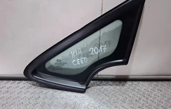 KIA Ceed Front triangle window/glass 86180A2000