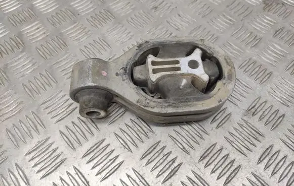 Nissan Juke I F15 Engine mount bracket A8653110