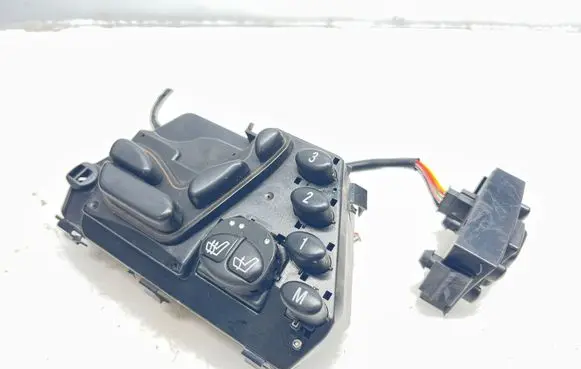 Mercedes-Benz CL C215 Seat control switch 2208211879