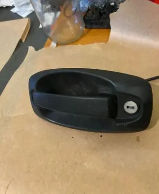 Opel Combo D Front door exterior handle 7355078600