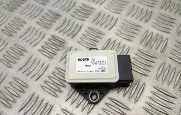Nissan Qashqai ESP acceleration yaw rate sensor 0265005665 47931JD00A