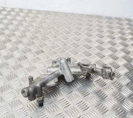 Toyota RAV 4 (XA40) Other engine bay part 130416