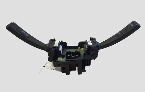Volvo V70 Wiper turn signal indicator stalk/switch 31334644 31334647 31264169