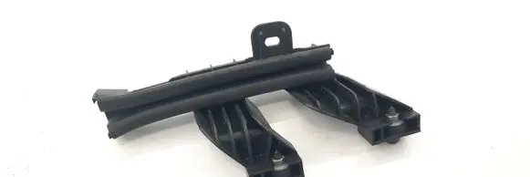 Peugeot 3008 II Rear door windshield rail 9811414380