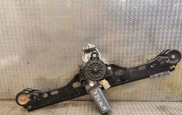 Mercedes-Benz C W203 Rear door window regulator with motor 2038202942