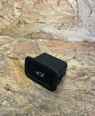 Land Rover Range Rover L405 Tailgate/trunk/boot open switch CPLA10E998AA