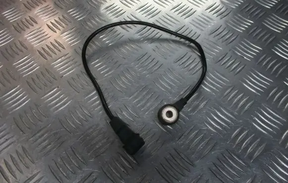 Audi A4 S4 B5 8D Detonation knock sensor 054905377G