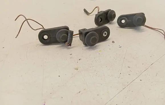 Mitsubishi Grandis Front door sensor coupe 