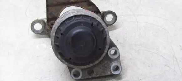 Volvo S60 Engine mount bracket 9G916F012BB