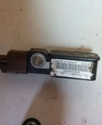 Ford Mondeo Mk III Airbag deployment crash/impact sensor 1S7H14B342AE
