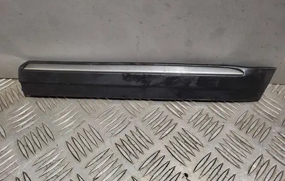 BMW 7 E32 Fender trim (molding) 19086821