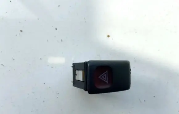 Volkswagen Jetta II Hazard light switch 693901 DOTSAE0082