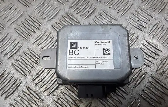 Opel Astra J GPS navigation control unit/module 13384291