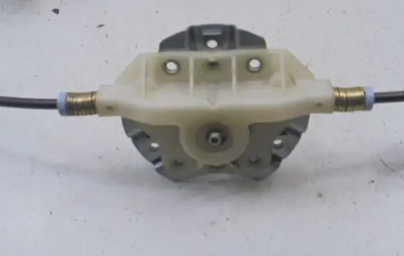 Mitsubishi Carisma Rear door manual window regulator 