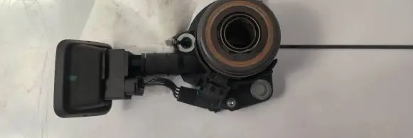 Peugeot 508 Clutch slave cylinder 