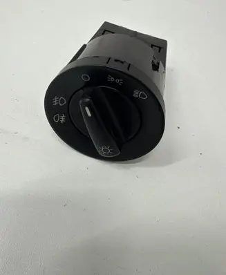 Volkswagen Golf IV Light switch 