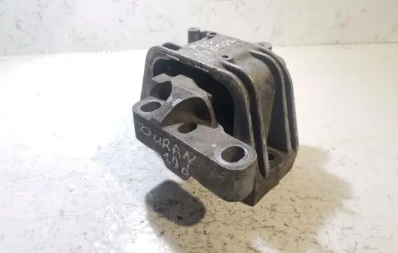 Volkswagen Touran I Engine mount bracket 1K0199262