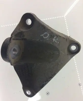 Audi A8 S8 D3 4E Gearbox mounting bracket 4E0399114
