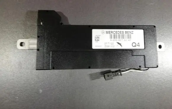 Mercedes-Benz C W203 Other devices A2038273242