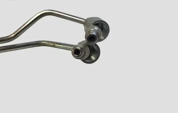 Volvo V70 Fuel line pipe 31336627