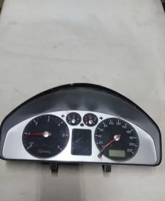 Volkswagen Sharan Speedometer (instrument cluster) 7M5920800