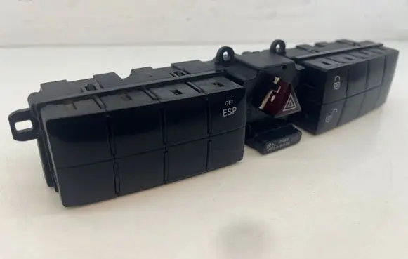 Mercedes-Benz C W203 Hazard light switch 2038215281