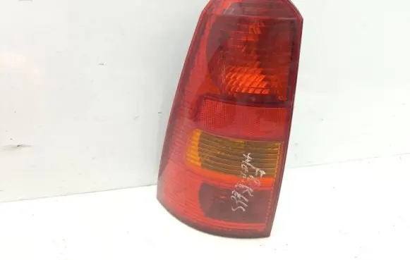 Ford Focus Rear/tail lights XS4X13N004EC