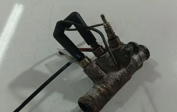 Audi 80 90 S2 B4 Engine coolant pipe/hose 8A0819497