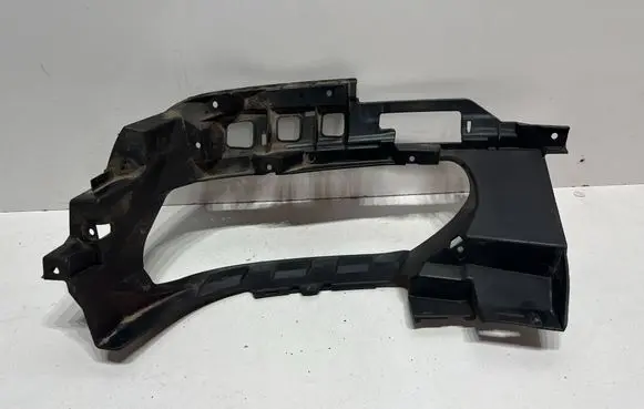 Audi A5 Muffler mount bracket/holder 8W6807348A