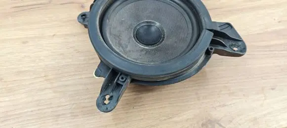 Volvo XC70 Front door speaker 9459550