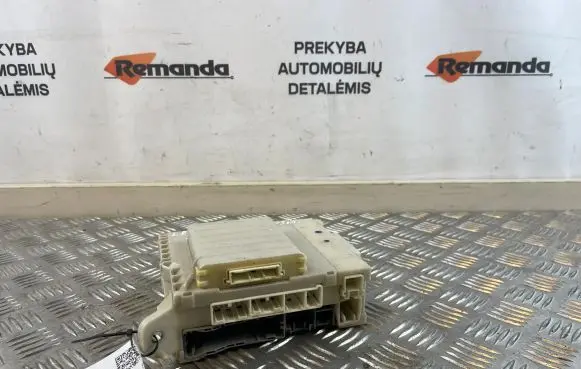 Lexus IS 220D-250-350 Other control units/modules 8273053024