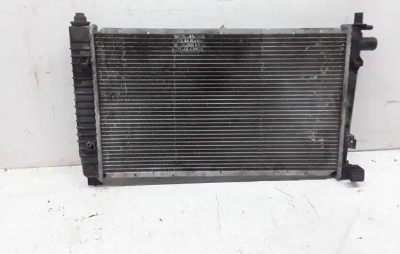 Mercedes-Benz Vaneo W414 Coolant radiator