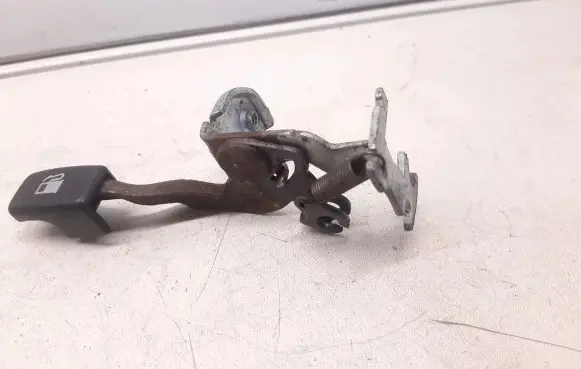 Mitsubishi Galant Fuel tank opening switch 