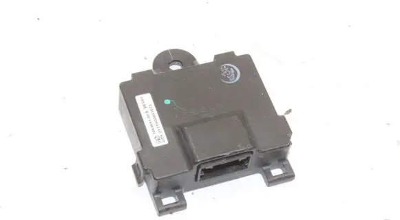 Tesla Model S Other devices 106965100B