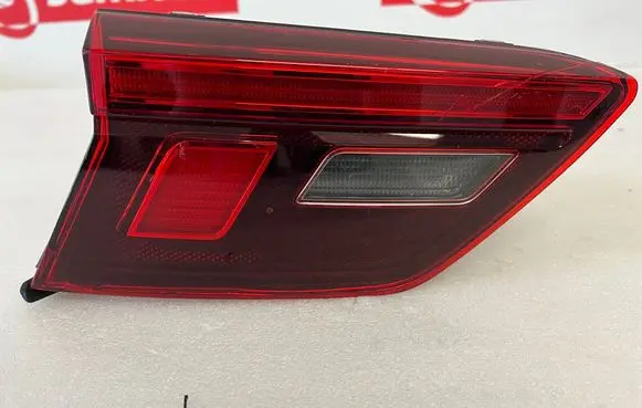 Volkswagen Tiguan Tailgate rear/tail lights 5NA945093F 2SA01252001 00499388