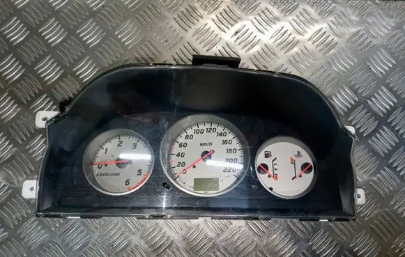 Nissan X-Trail T30 Speedometer (instrument cluster) 9H015 33040020