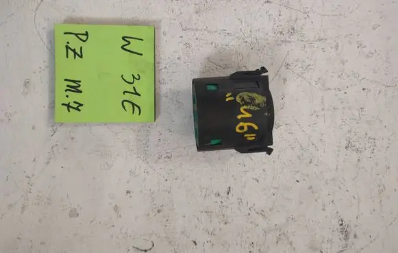 BMW 3 E46 Tow bar electric socket 65651156
