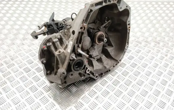 Mercedes-Benz Citan W415 Manual 5 speed gearbox 321016772R