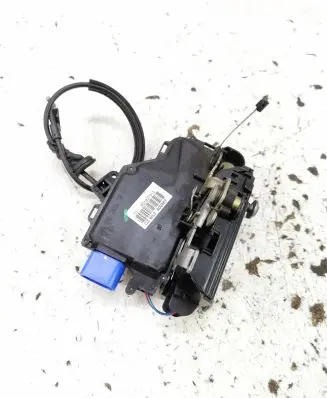 Skoda Octavia Mk2 (1Z) Front door lock 3D1837015 WL3A00467