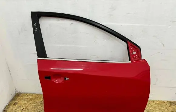 Nissan Pulsar Front door
