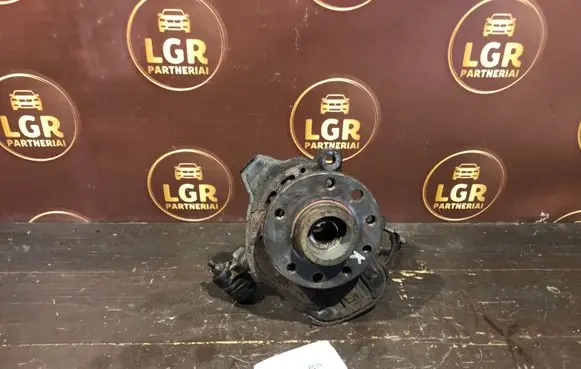 Opel Meriva A Front wheel hub spindle knuckle