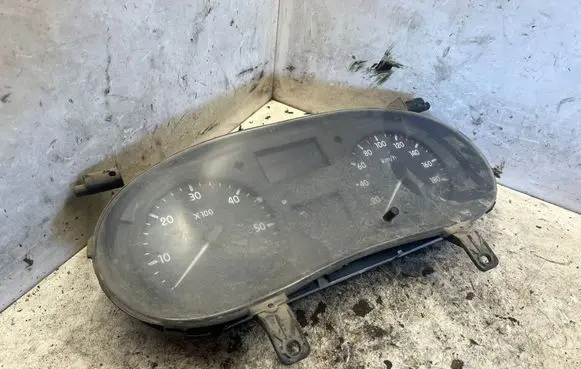Renault Master II Speedometer (instrument cluster) 8200467952D
