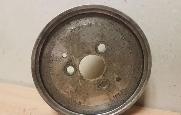 Audi A8 S8 D3 4E Power steering pump pulley 059145255A