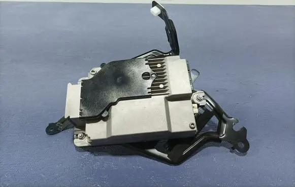 BMW 1 F40 Sound amplifier 7928591