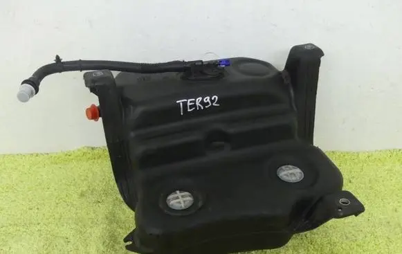 Volkswagen PASSAT B8 AdBlue liquid reservoir 3Q0131877H