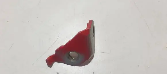 Ford Mustang VI Front door lower hinge P001A
