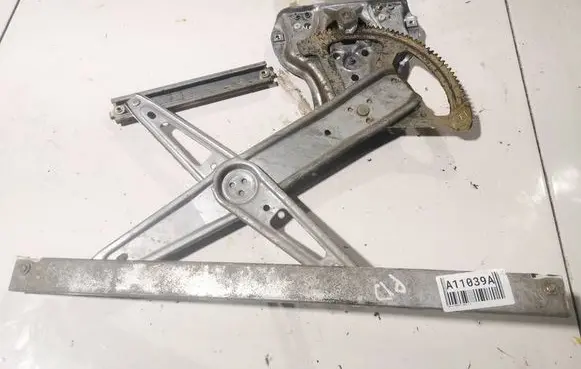 Toyota Avensis T250 Sliding door window regulator with motor 