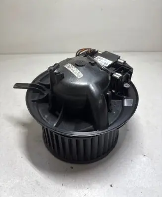 Volkswagen PASSAT B6 Heater fan/blower 3C1820015G CZ060600863