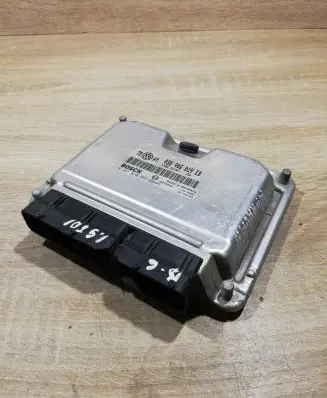 Volkswagen PASSAT B5 Engine control unit/module ECU 038906019eb 0281010553