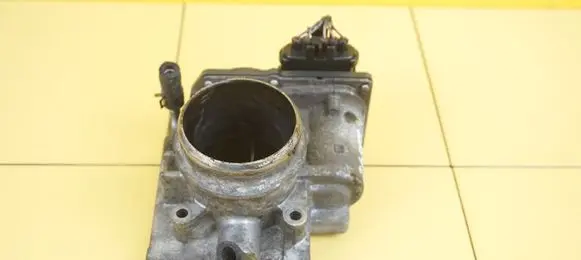 Mazda 6 Throttle body valve SH01136B0 SH01